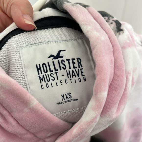 Hollister Tye Dye Hooded Sweatshirt Size: XXS in Men’s Condition : Used - Picture 3 of 3